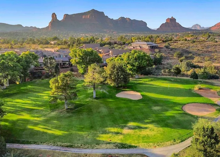 Private With Pool, Golf, Pickleball Apartment