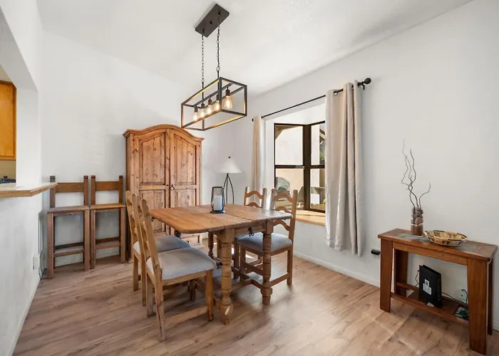 Private With Pool, Golf, Pickleball *