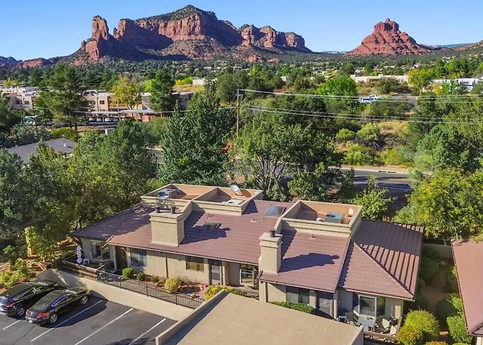 Private With Pool, Golf, Pickleball Apartment *