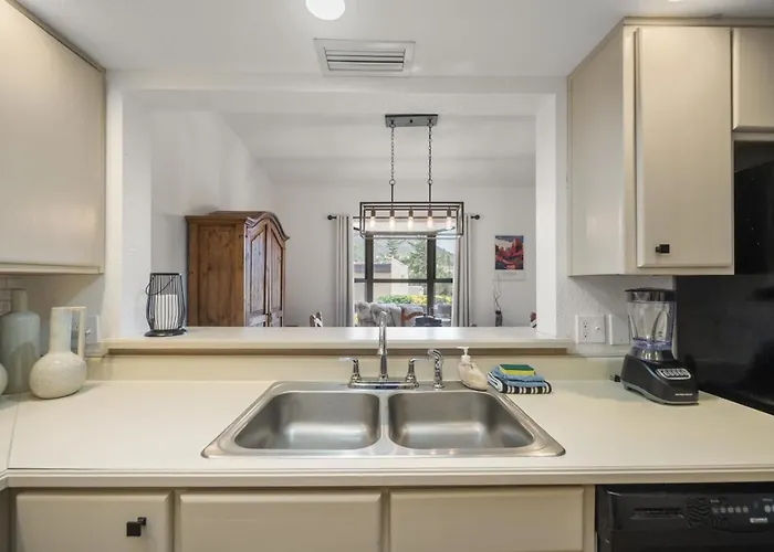 Private With Pool, Golf, Pickleball